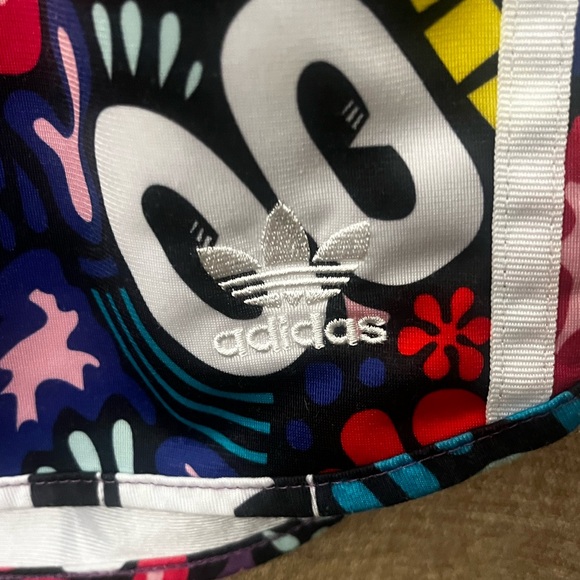 Adidas - Picture 6 of 16